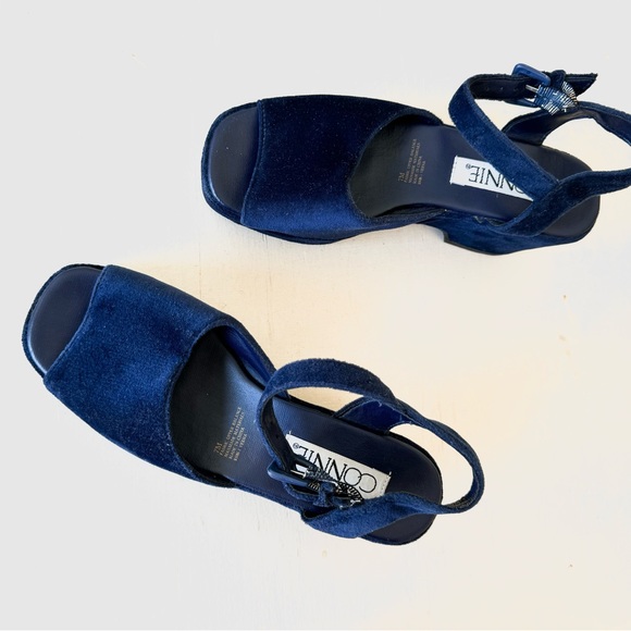 connie blue velvet platforms - Picture 1 of 11